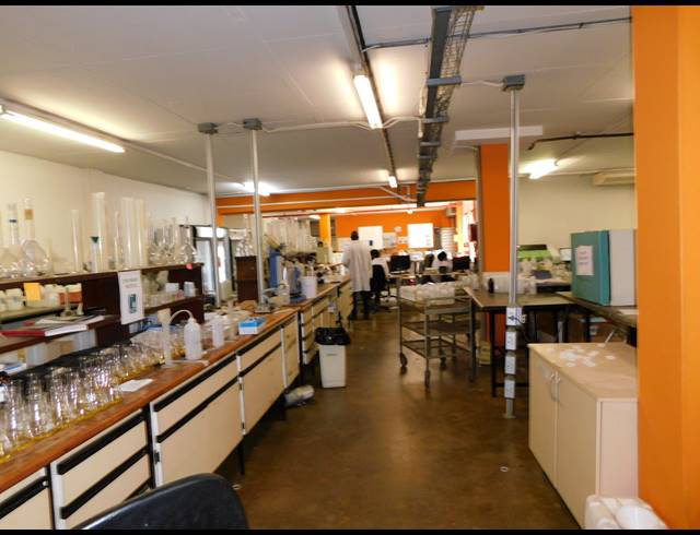 1,778M² OFFICE FOR SALE IN FERNDALE